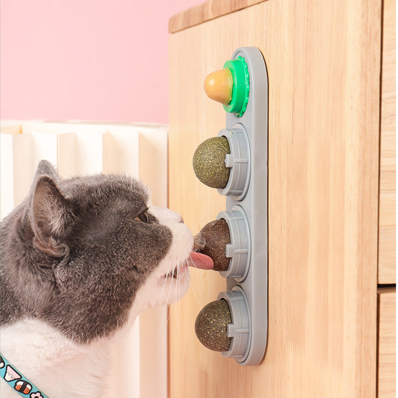 Funtails Catnip Rotating Mint Ball